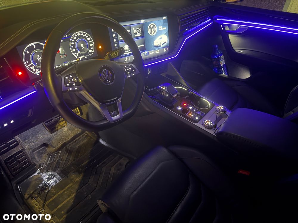 Volkswagen Touareg 3.0 V6 TDI SCR 4Mot R-Line - 19