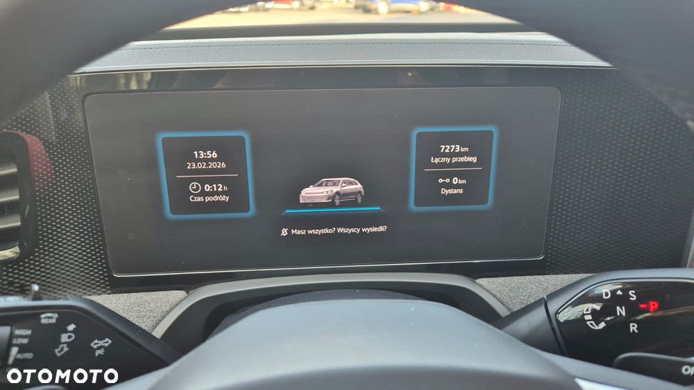 Volkswagen Passat - 12