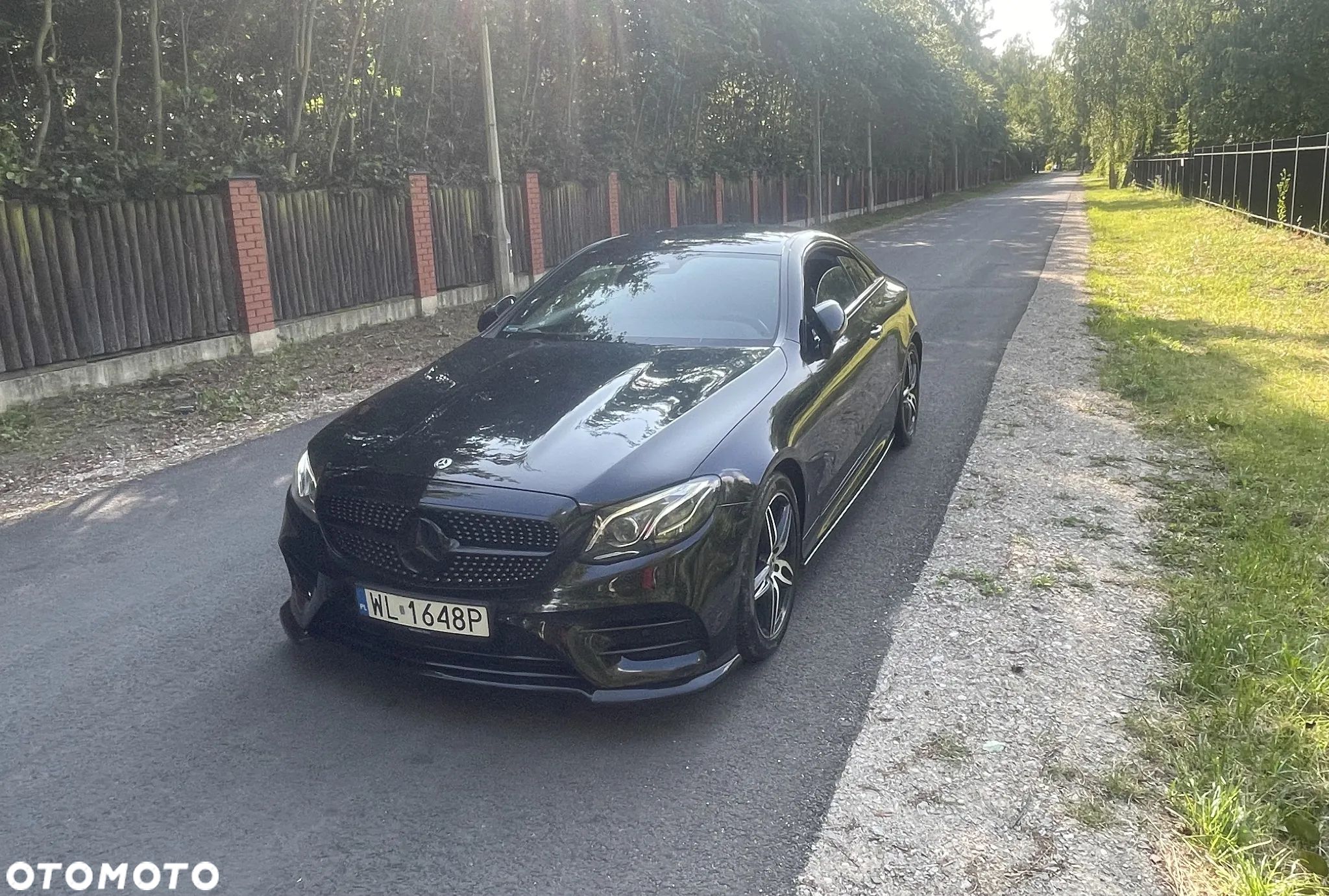 Mercedes-Benz Klasa E 220 d Coupe 4-Matic 9G-TRONIC - 1