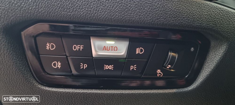BMW 318 d Touring Line Sport Auto - 40