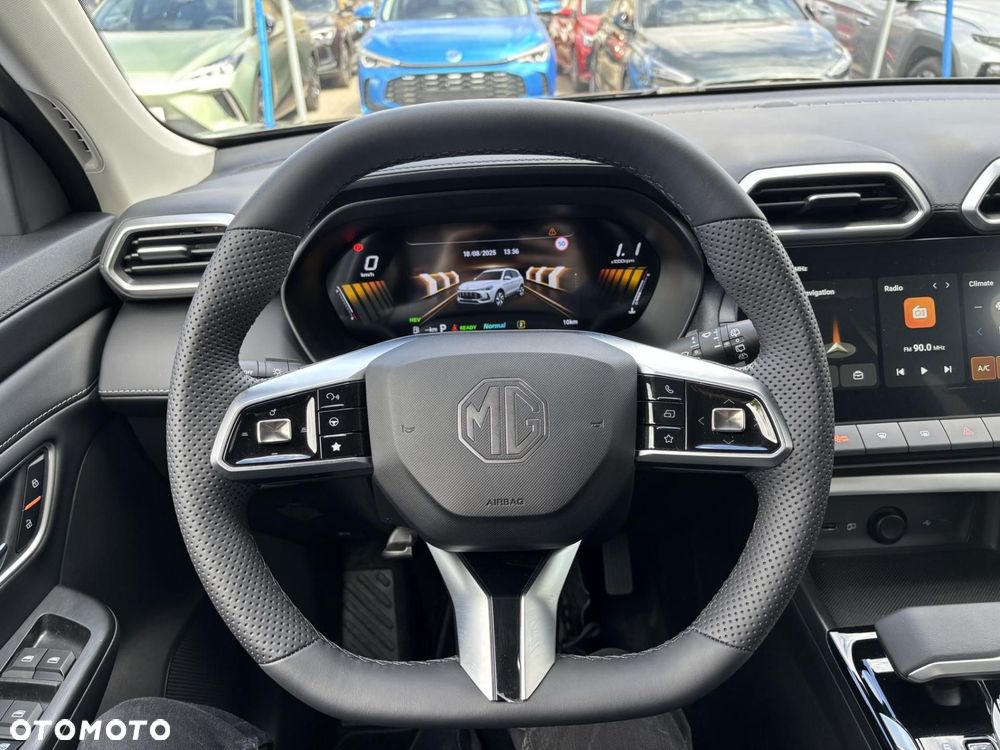 MG ZS - 10