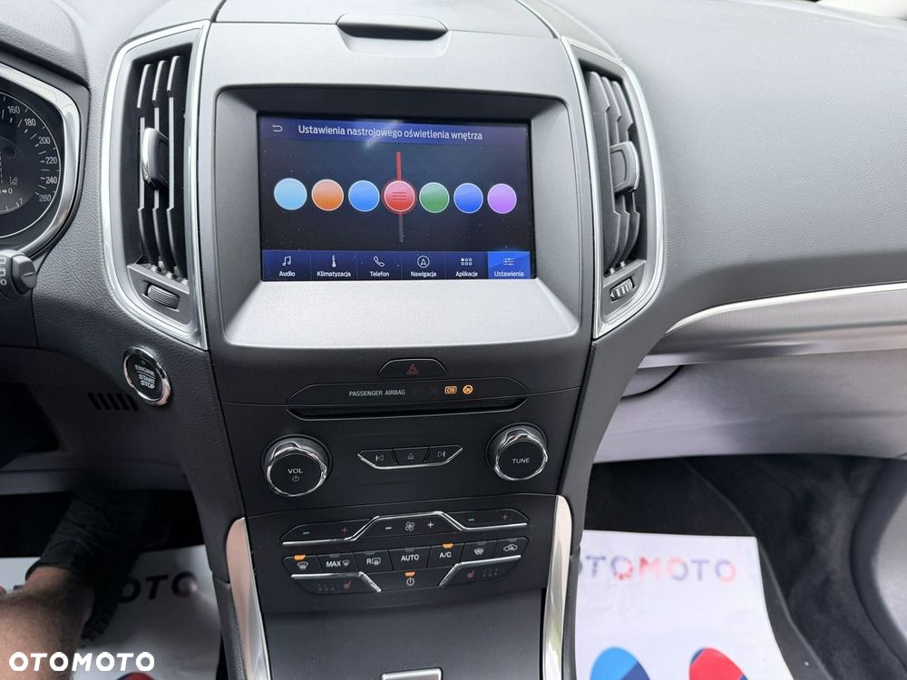 Ford S-Max - 37
