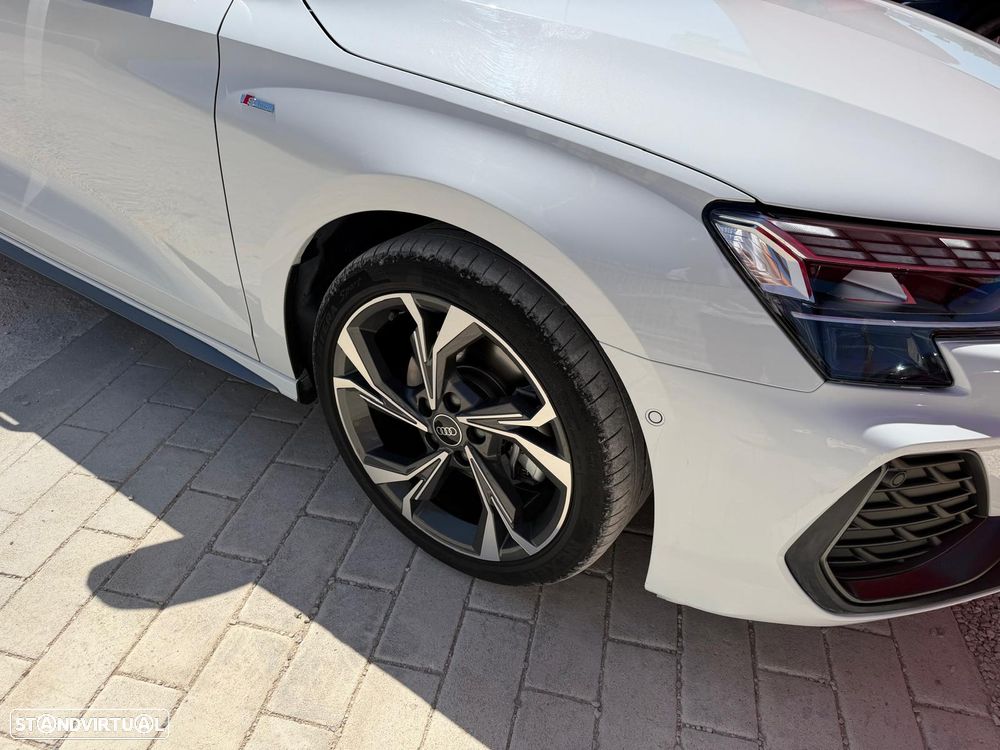 Audi A3 Sportback 40 TFSIe S tronic S line - 11