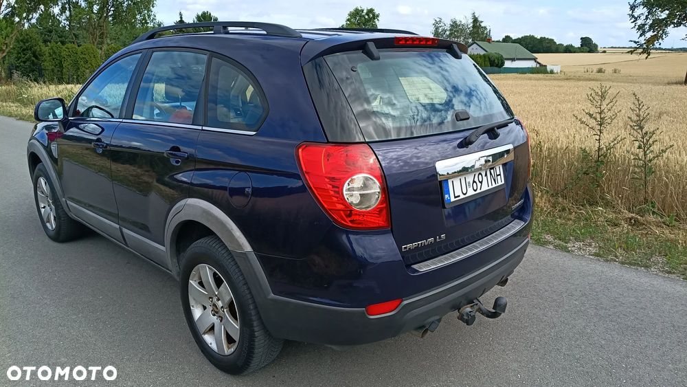 Chevrolet Captiva 2.4 LS 5os - 2