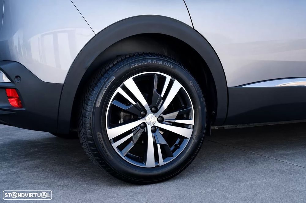 Peugeot 3008 1.6 BlueHDi Allure — fotografia 8