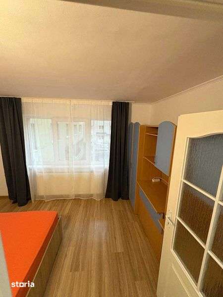 de vanzare Apartament primitor, mobilat/utilat gata de locuit,etaj1/4 — fotografia 3