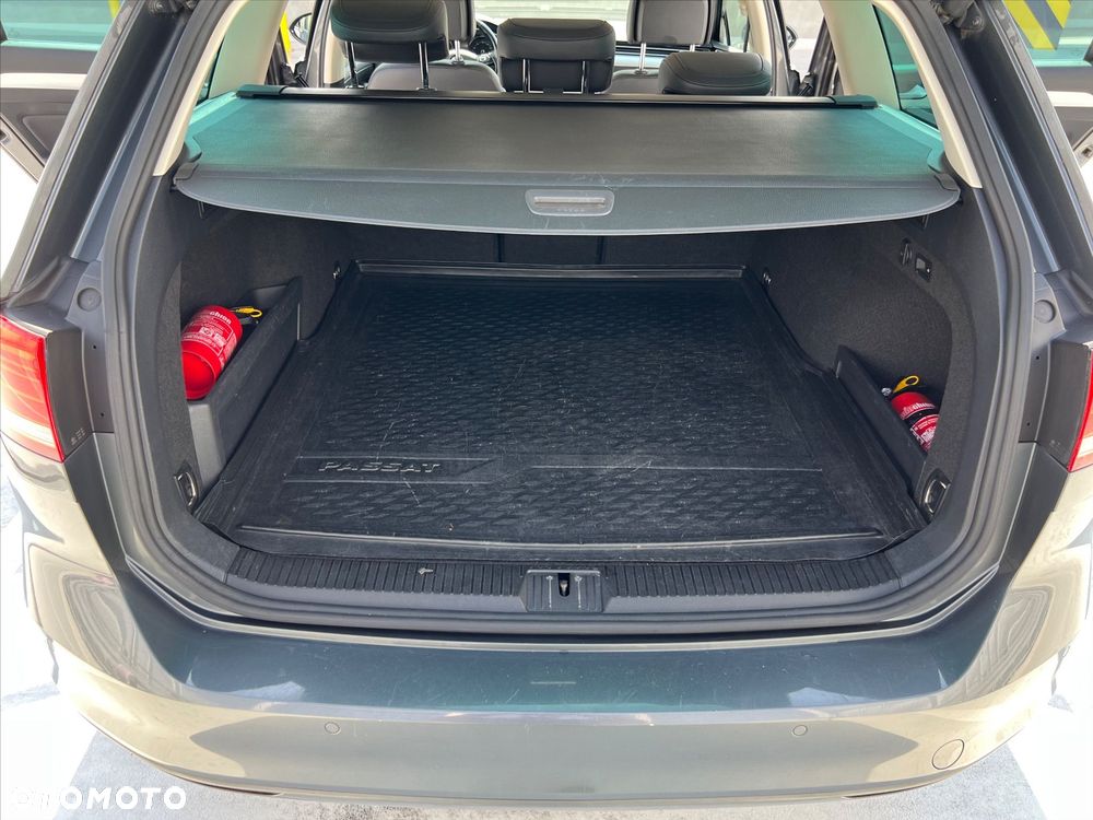 Volkswagen Passat 2.0 TDI BMT Comfortline - 22