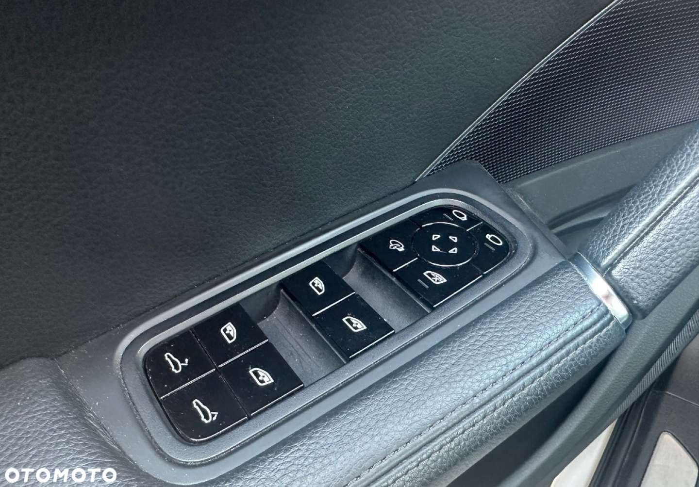 Porsche Cayenne - 11