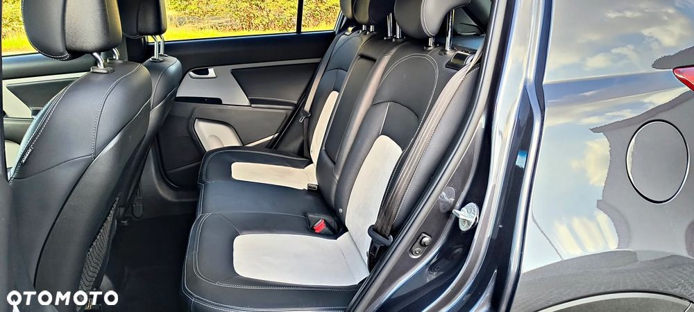Kia Sportage 1.7 CRDI Business Line M 2WD - 12