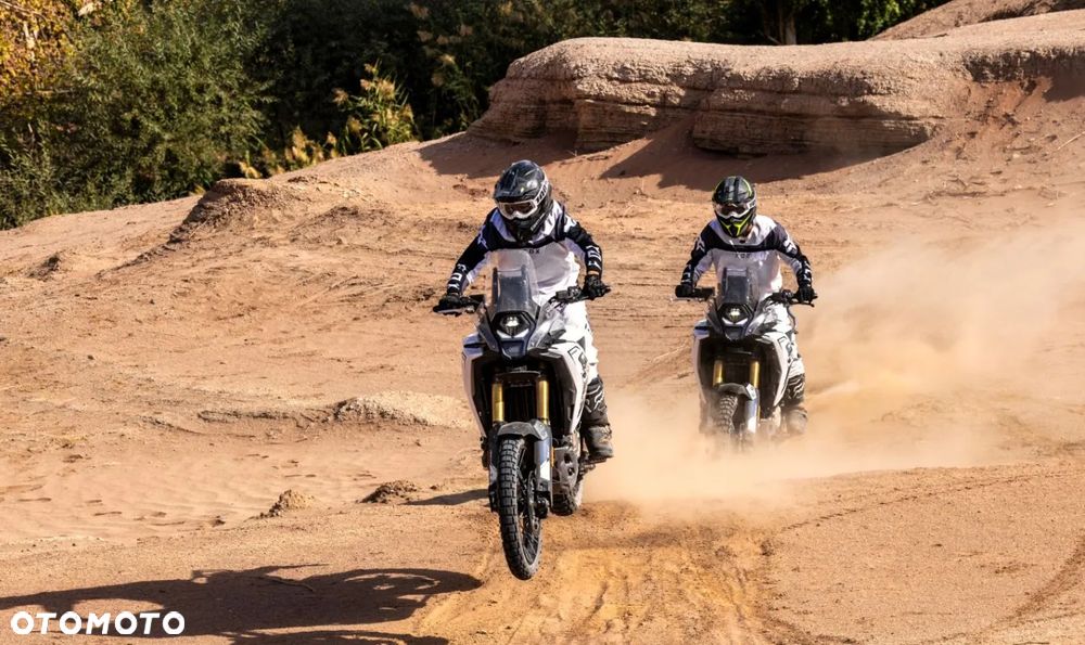 VOGE 800 Rally - 6