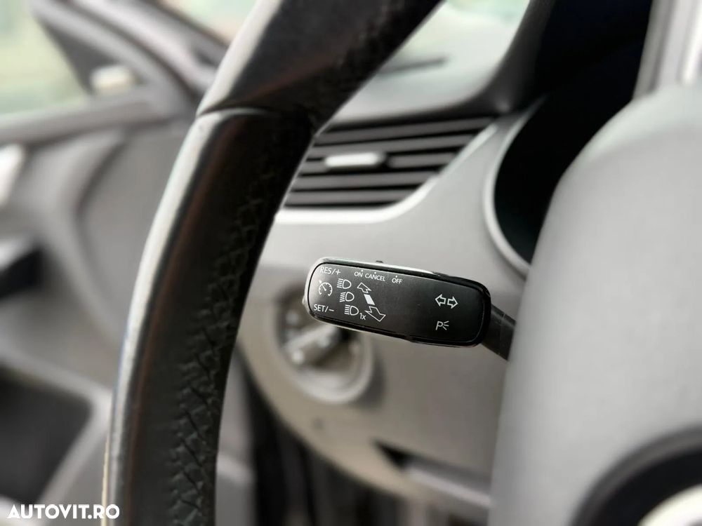 Skoda Octavia Combi Diesel 1.6 TDI Ambition - 14