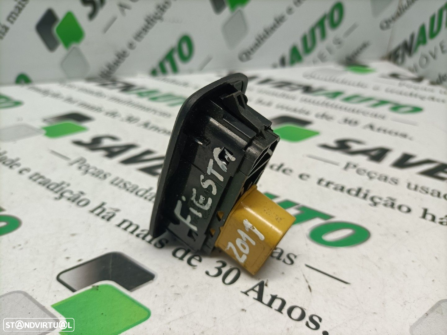 Botão / Botões / Comutador Vidro Dto Ford Fiesta Vi (Cb1, Ccn) - 2