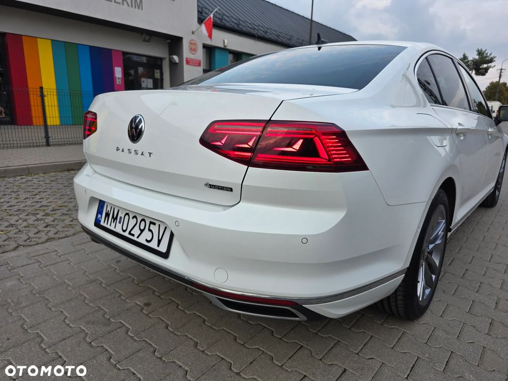 Volkswagen Passat 2.0 TDI 4Mot Elegance DSG - 16