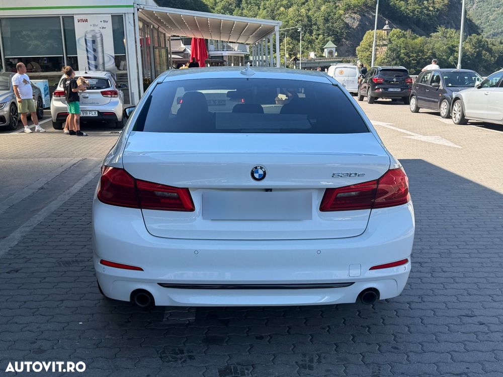 BMW Seria 5 530i AT - 2