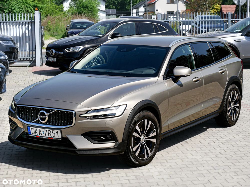 Volvo V60 Cross Country D4 AWD Geartronic Pro - 27