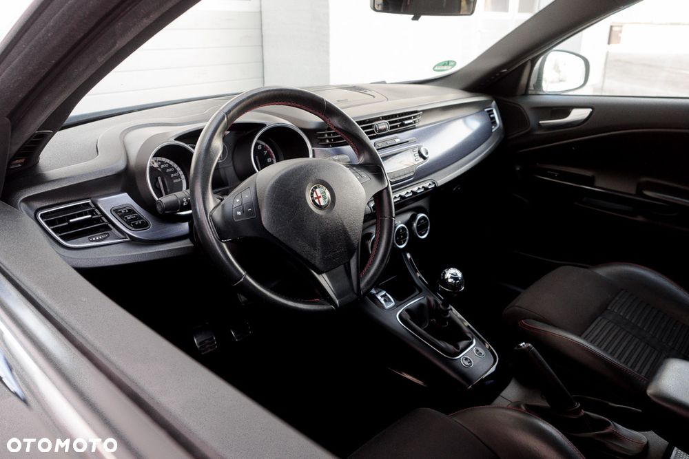 Alfa Romeo Giulietta 1.4 TB 16V Turismo - 13