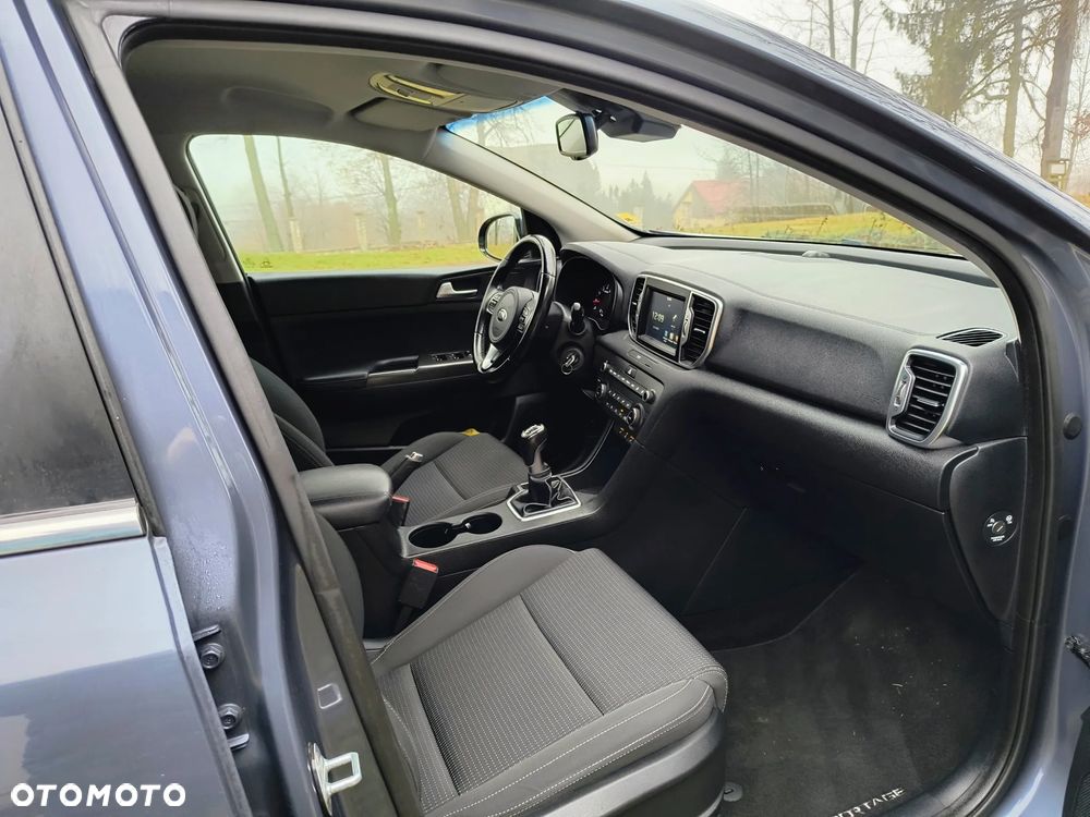 Kia Sportage 1.6 GDI 2WD Dream-Team Edition - 30