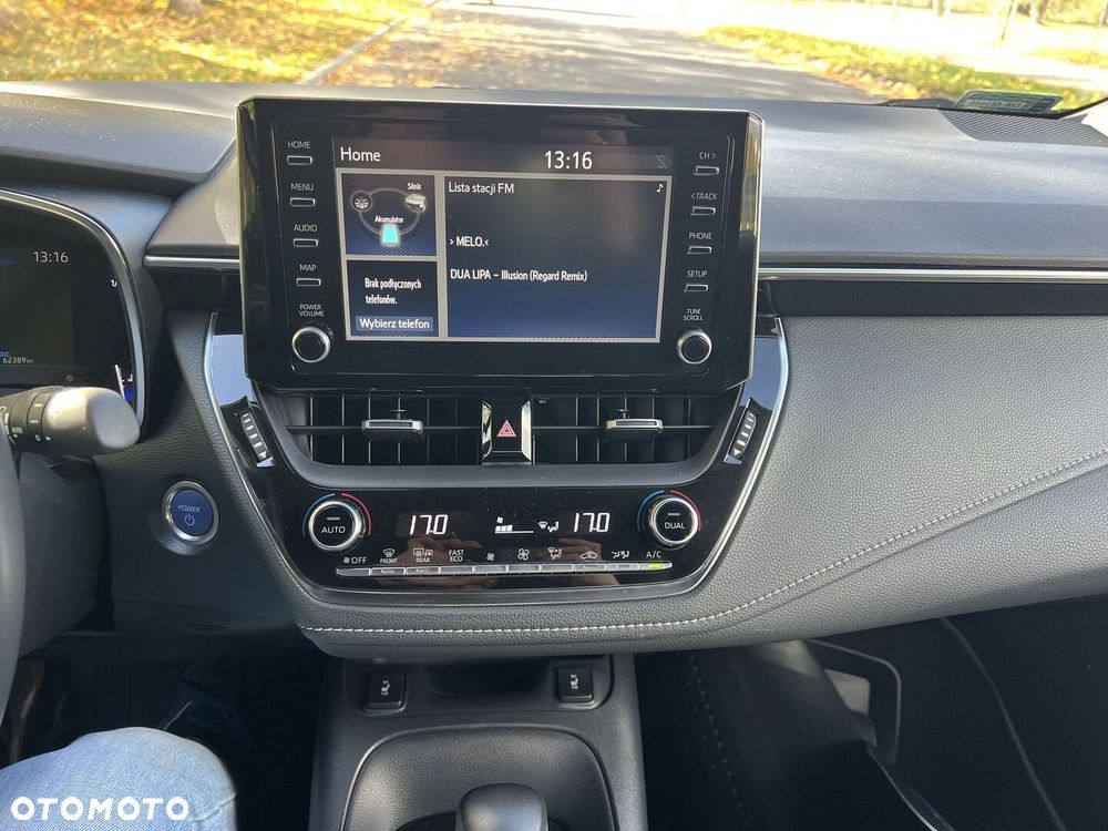 Toyota Corolla 1.8 Hybrid Comfort - 18