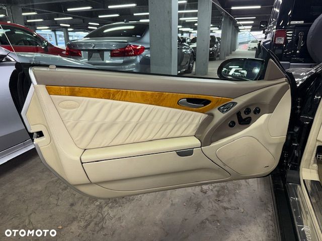 Mercedes-Benz SL - 28