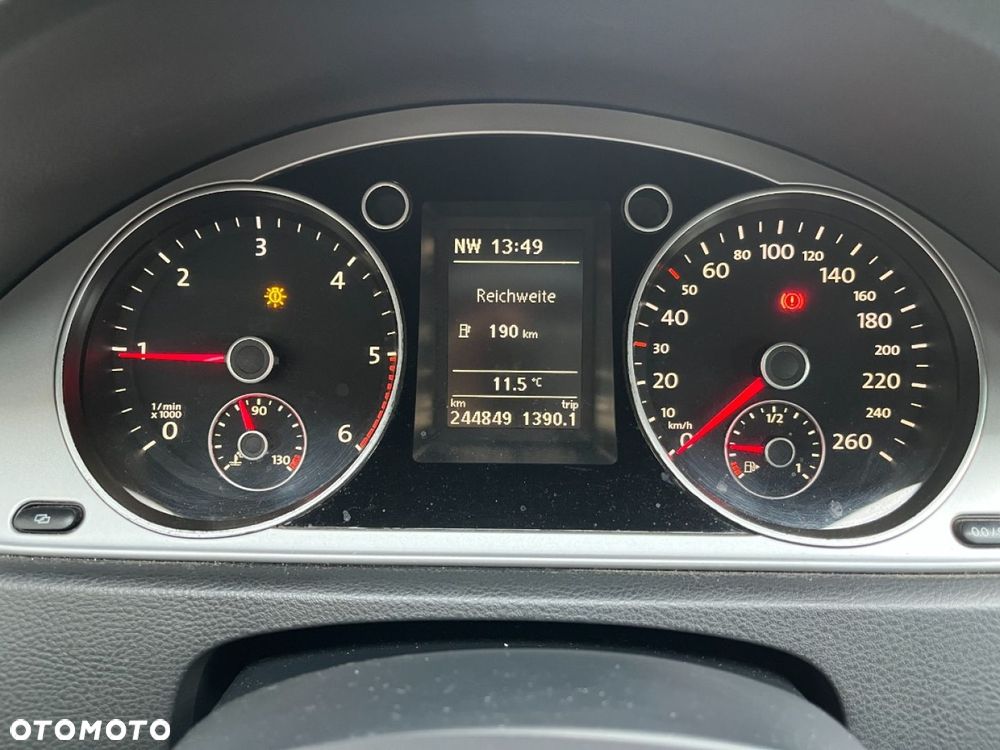 Volkswagen Passat - 9