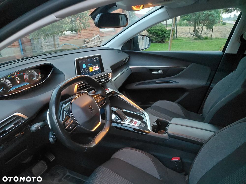 Peugeot 3008 1.2 PureTech GPF Active S&S EAT8 - 14