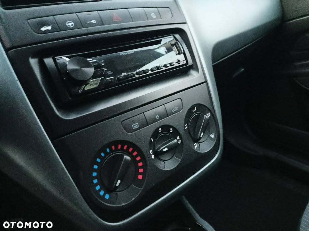 Fiat Grande Punto - 16