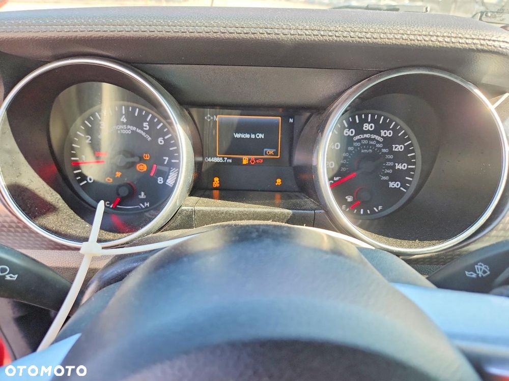 Ford Mustang 5.0 V8 GT - 11