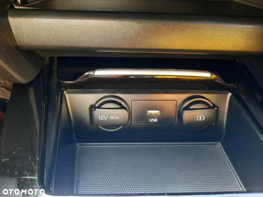 Kia Ceed 1.6 GDI PHEV L Business Line DCT - 27