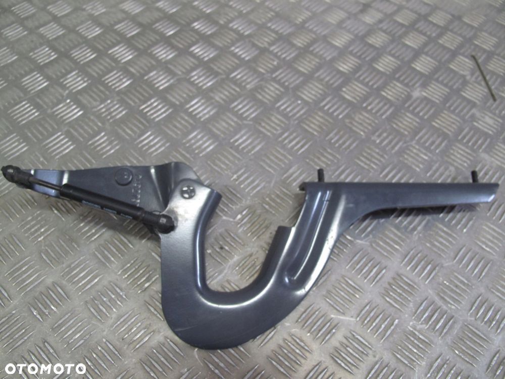 ZAWIAS ŁAWECZKI DOLNEJ SCANIA R S - 1