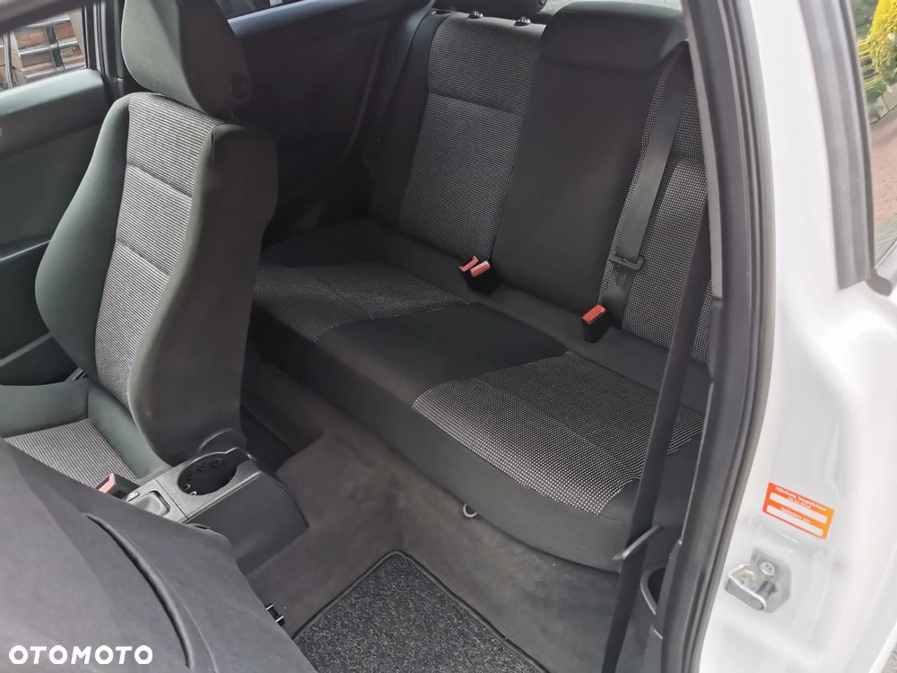 Opel Astra 1.8 Sport - 16