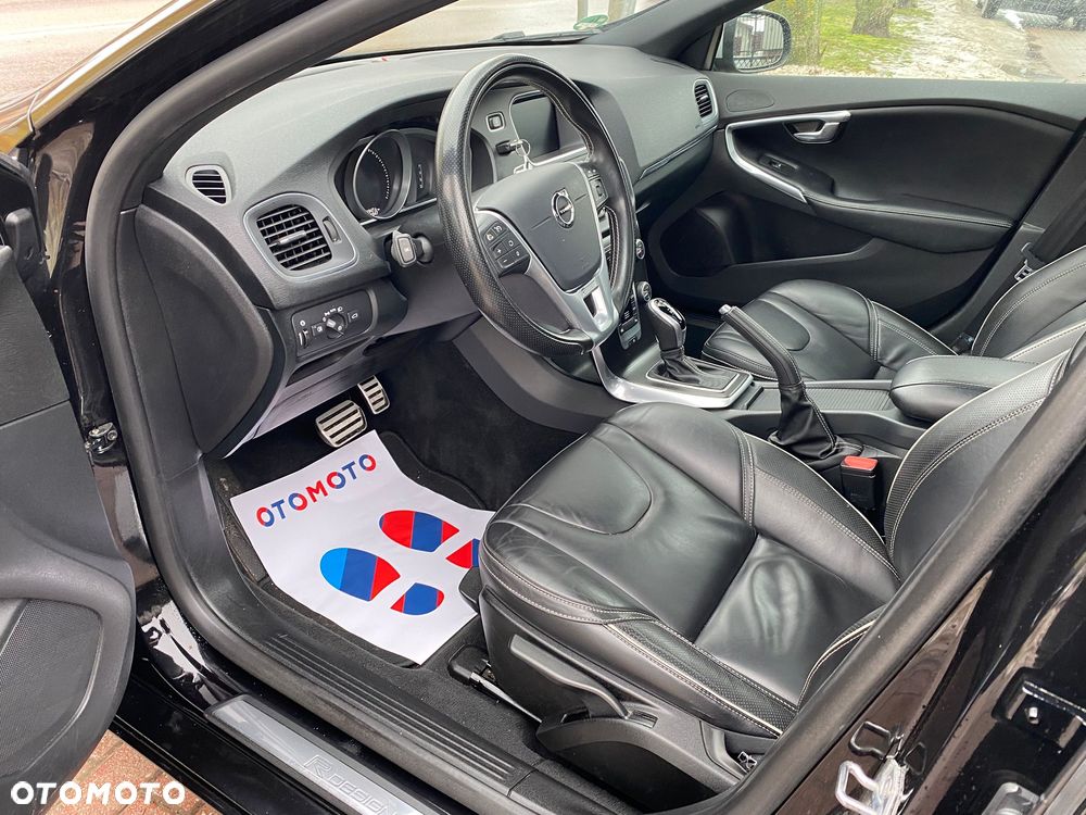 Volvo V40 D3 Geartronic RDesign - 20