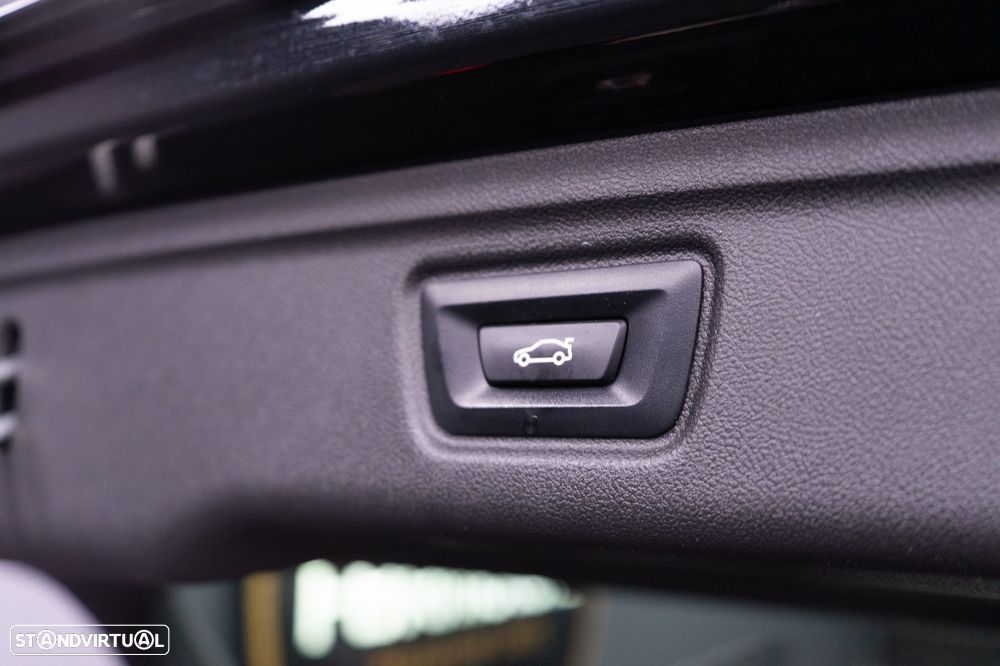 BMW 320 e Pack M Auto - 19