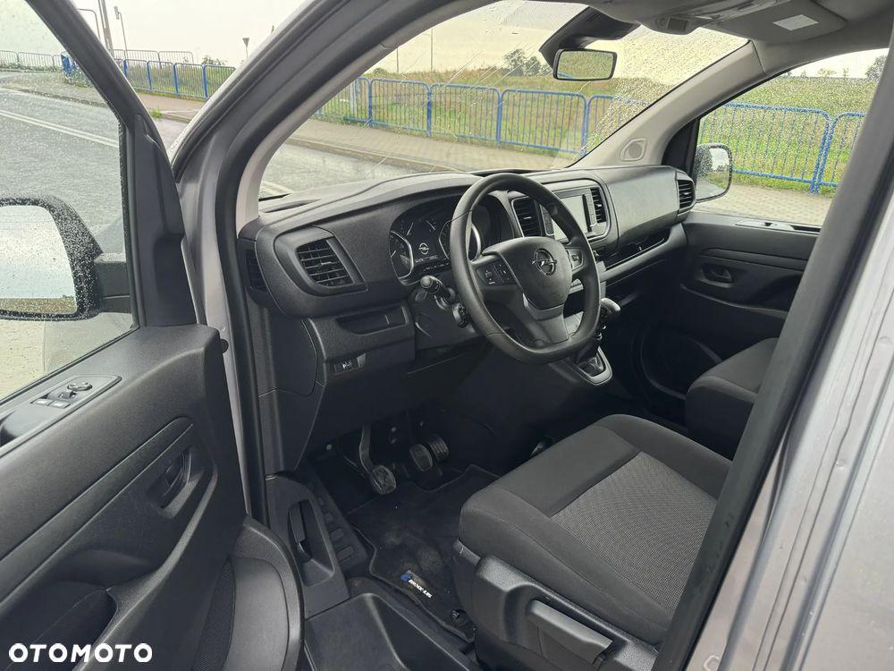 Opel Vivaro - 10