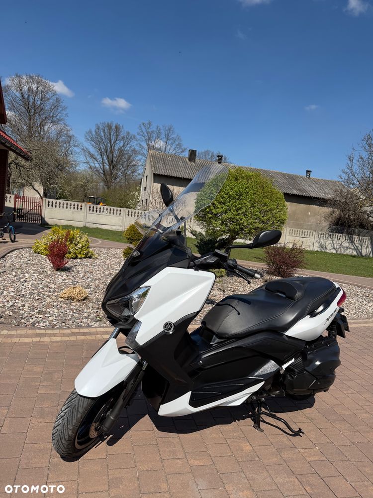 Yamaha X-max - 1