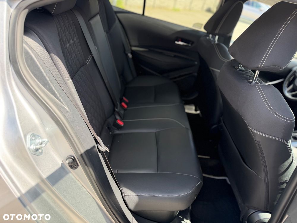 Toyota Corolla - 8