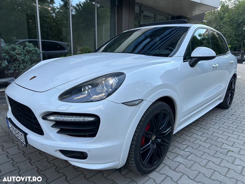 Porsche Cayenne 4.8 GTS - 1