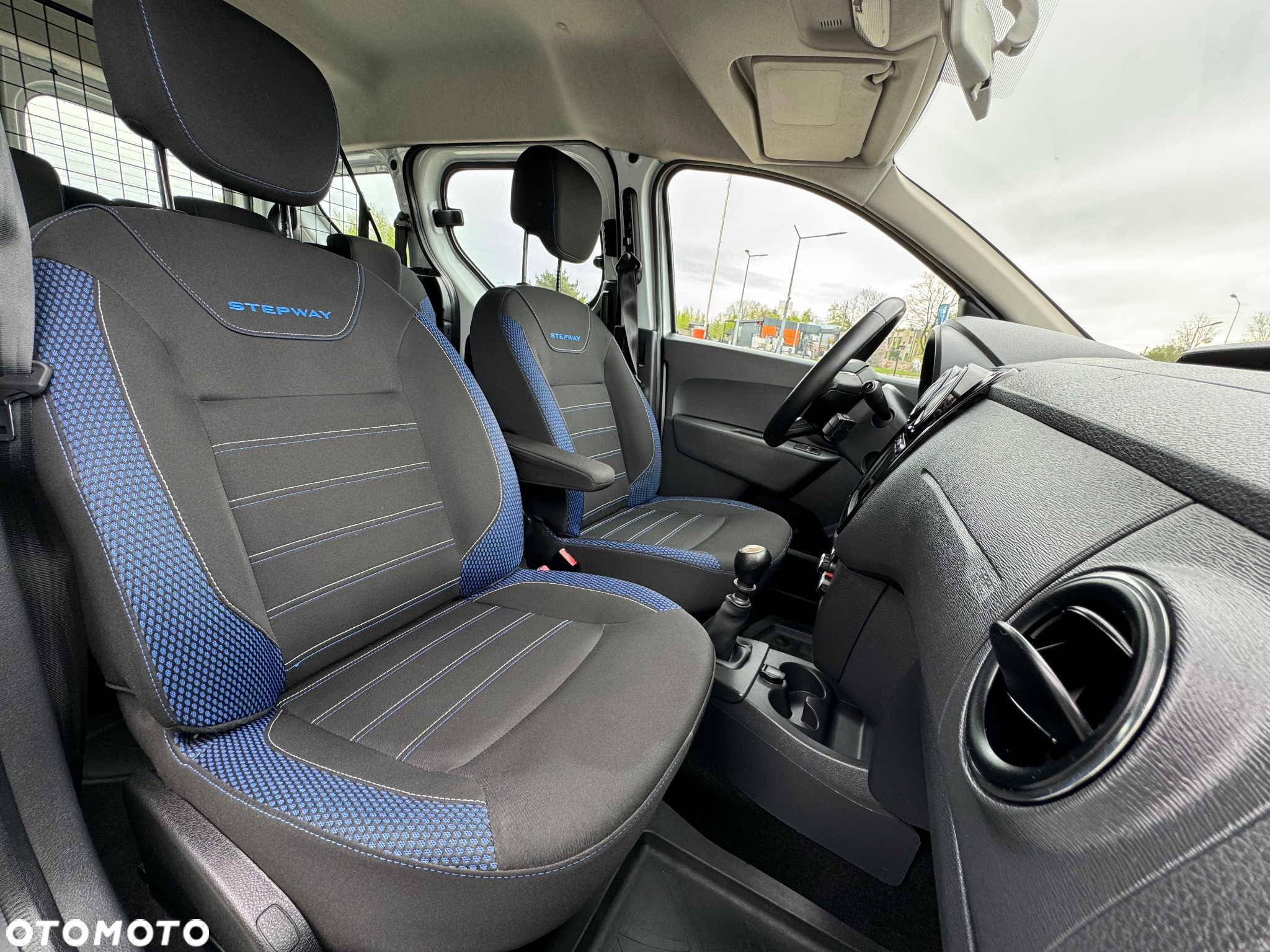 Dacia Dokker 1.5 Blue dCi Stepway - 12