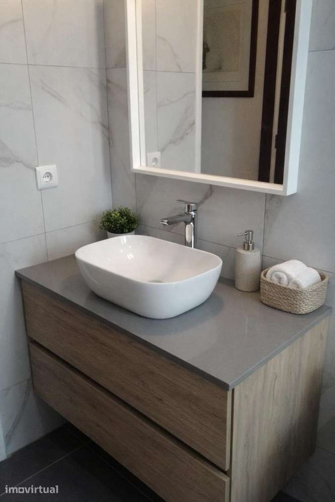 Quarto individual em moradia em Montelavar - Grande imagem: 4/10
