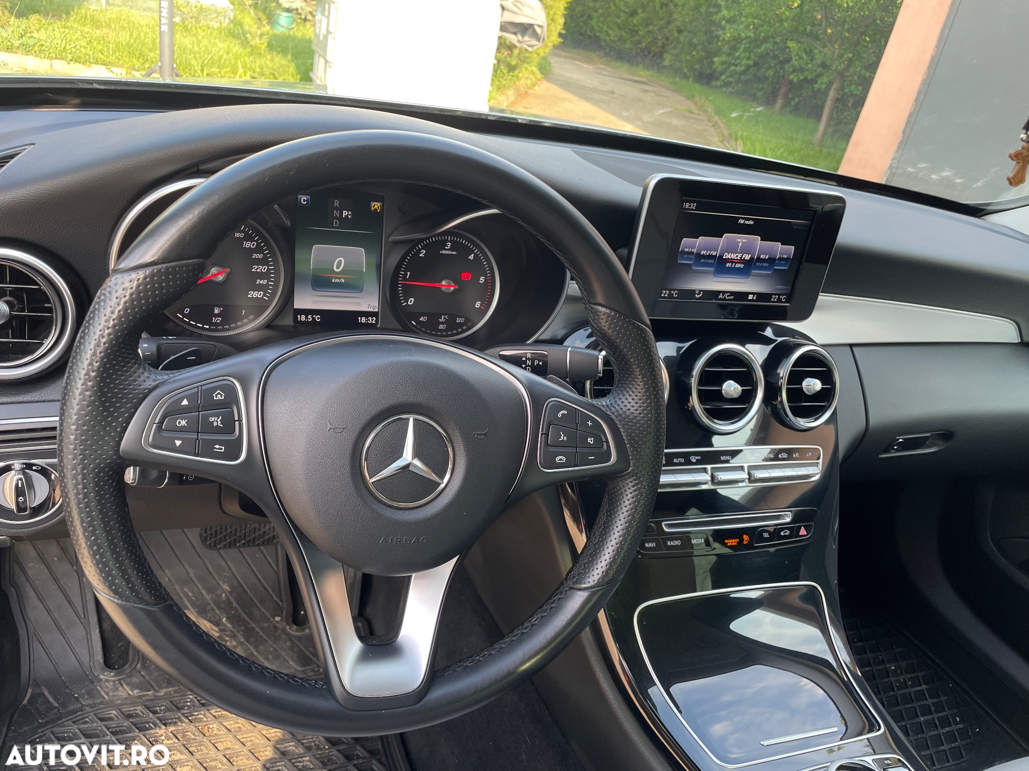 Mercedes-Benz C - 10