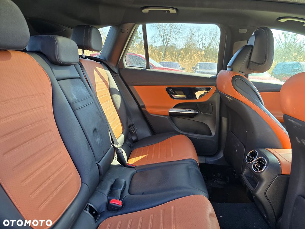 Mercedes-Benz GLC 300 4Matic 9G-TRONIC Edition Avantgarde - 13