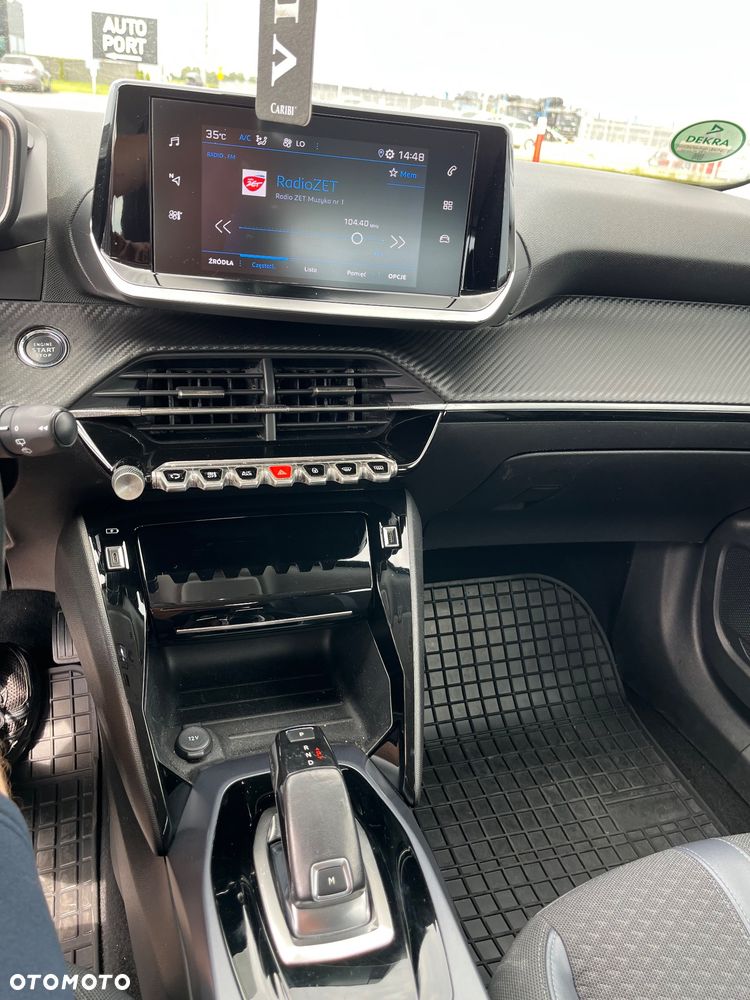 Peugeot 2008 PureTech 130 EAT8 Allure - 22