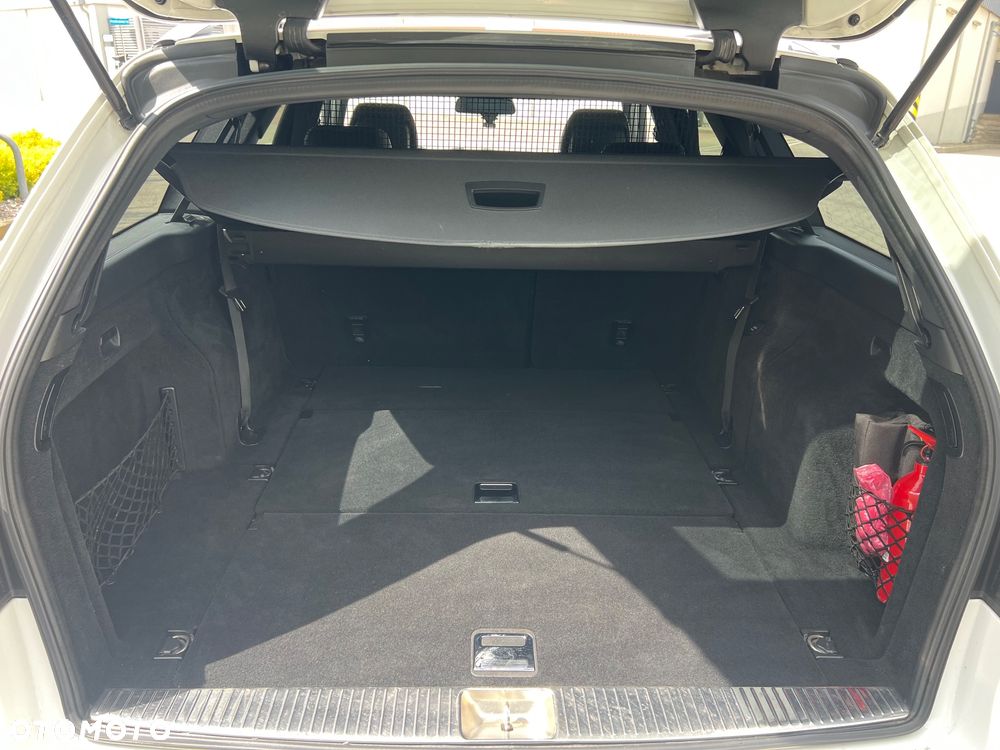 Mercedes-Benz Klasa E 250 BlueTEC 9G-TRONIC Avantgarde - 16