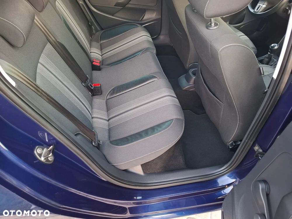 Volkswagen Polo 1.6 TDI MATCH - 26