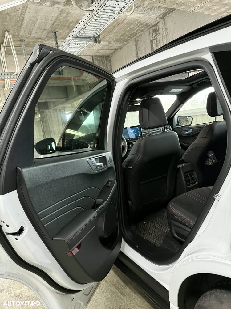 Ford Kuga 2.5 Duratec FWD PHEV ST-Line X - 12