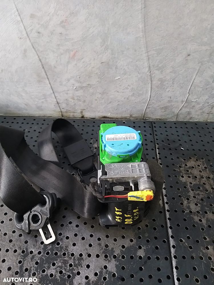 Centura siguranta dreapta fata audi a5 8t 306497399g48 - 1