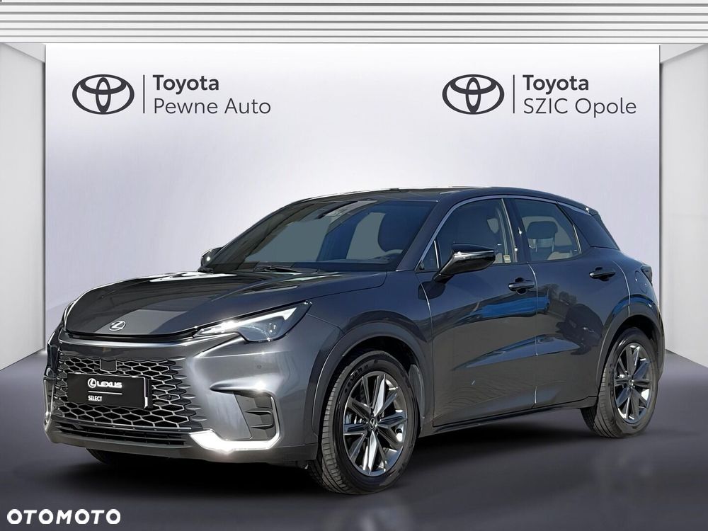 Lexus LBX 1.5 Hybrid - 1