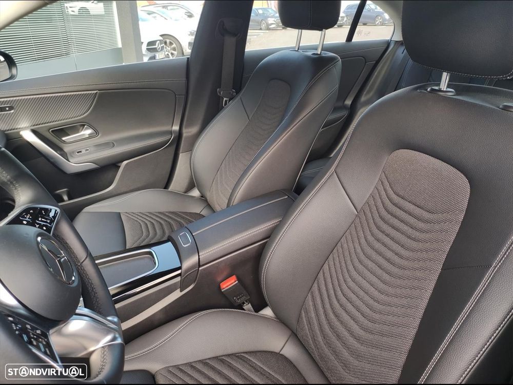 Mercedes-Benz CLA 250 e Style Plus - 10