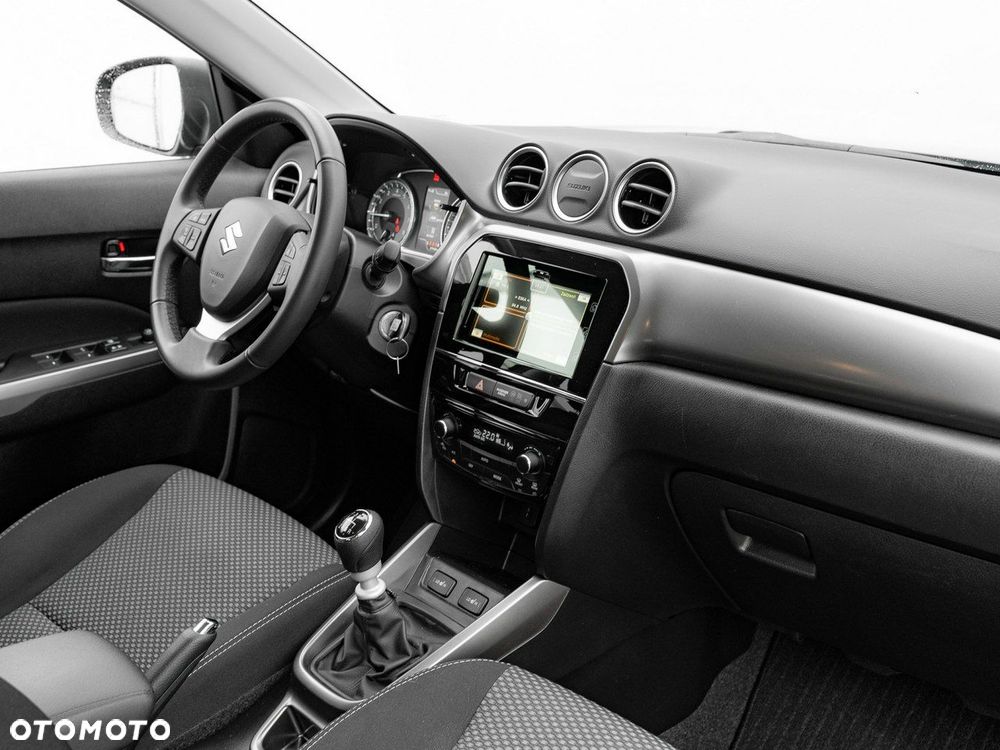 Suzuki Vitara - 36
