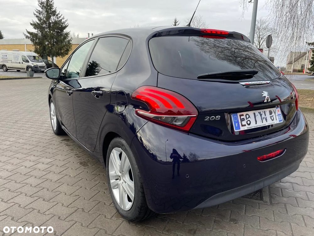 Peugeot 208 82 PureTech Style - 5
