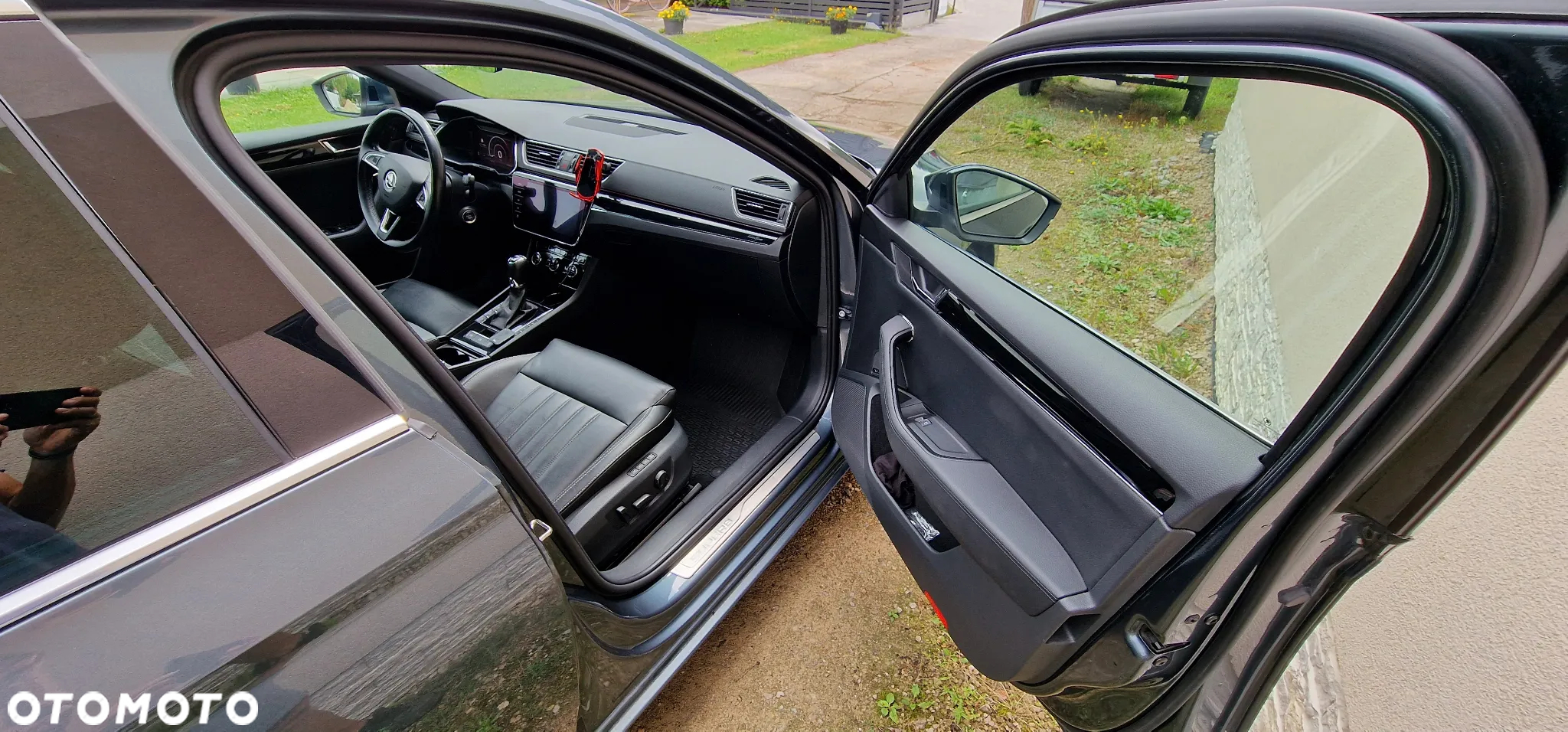 Skoda Superb Combi 2.0 TDI 4x4 DSG L&K - 14